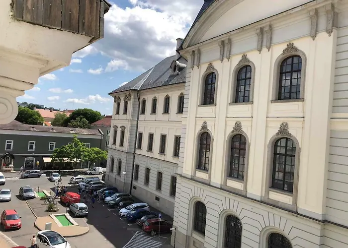 Palace - Belvarosi Apartman Eger